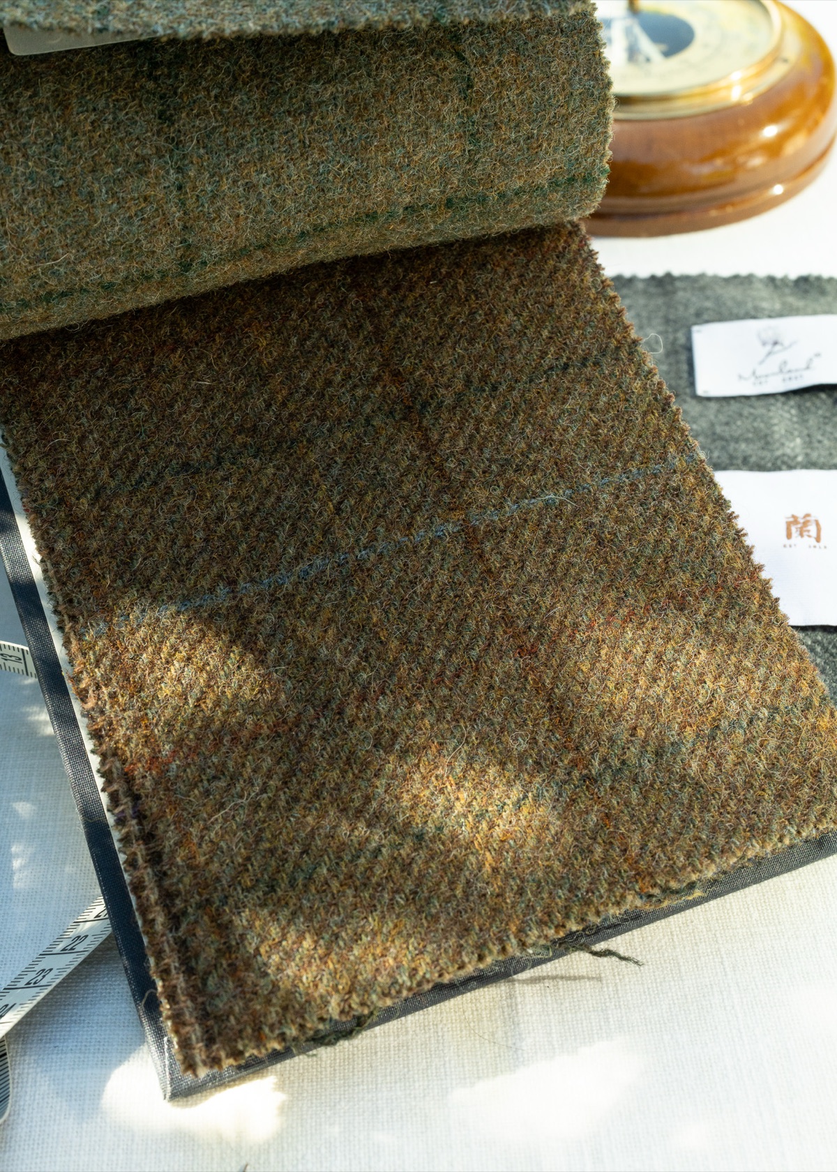 Tobacco Windowpane