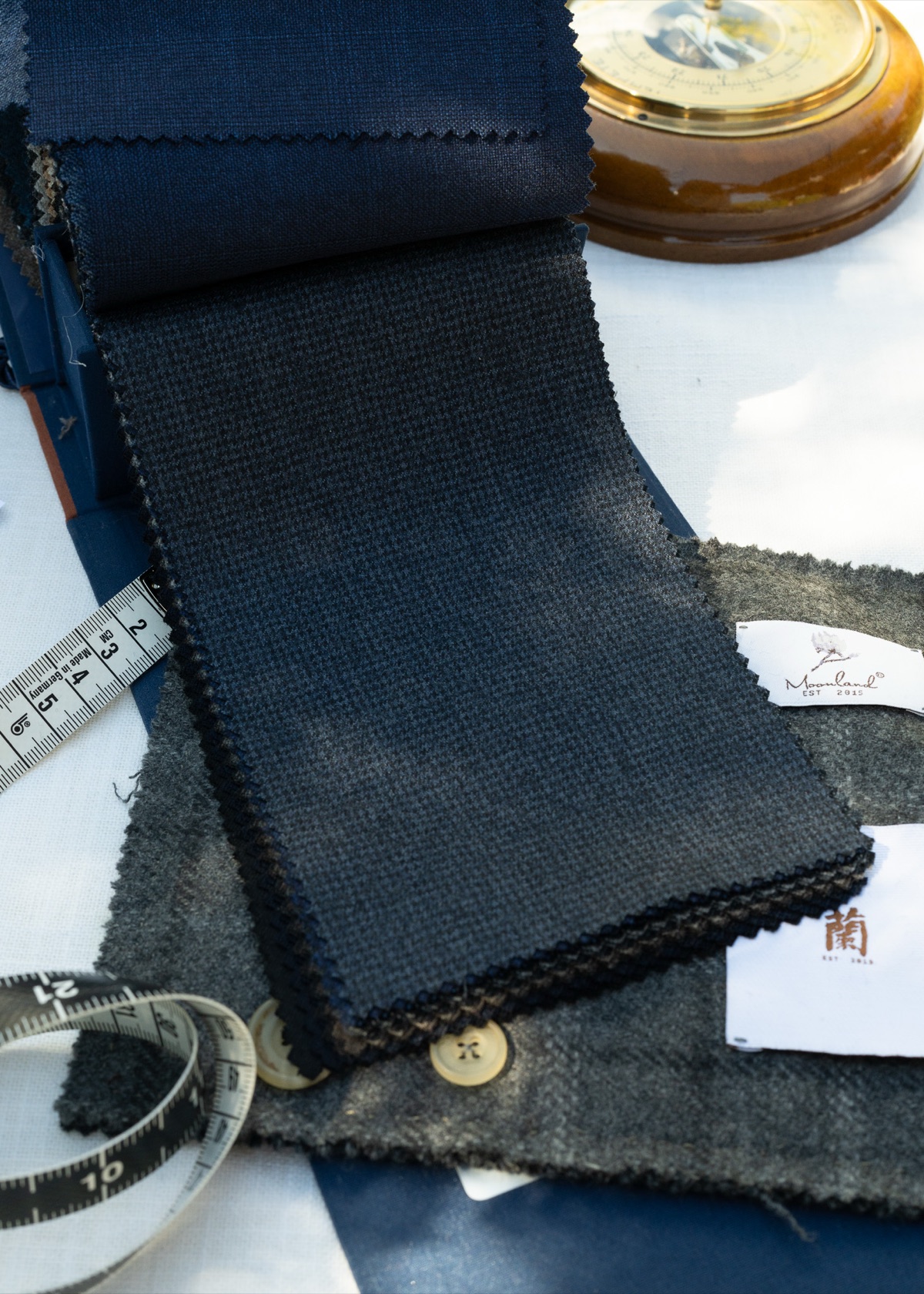 Navy Puppytooth