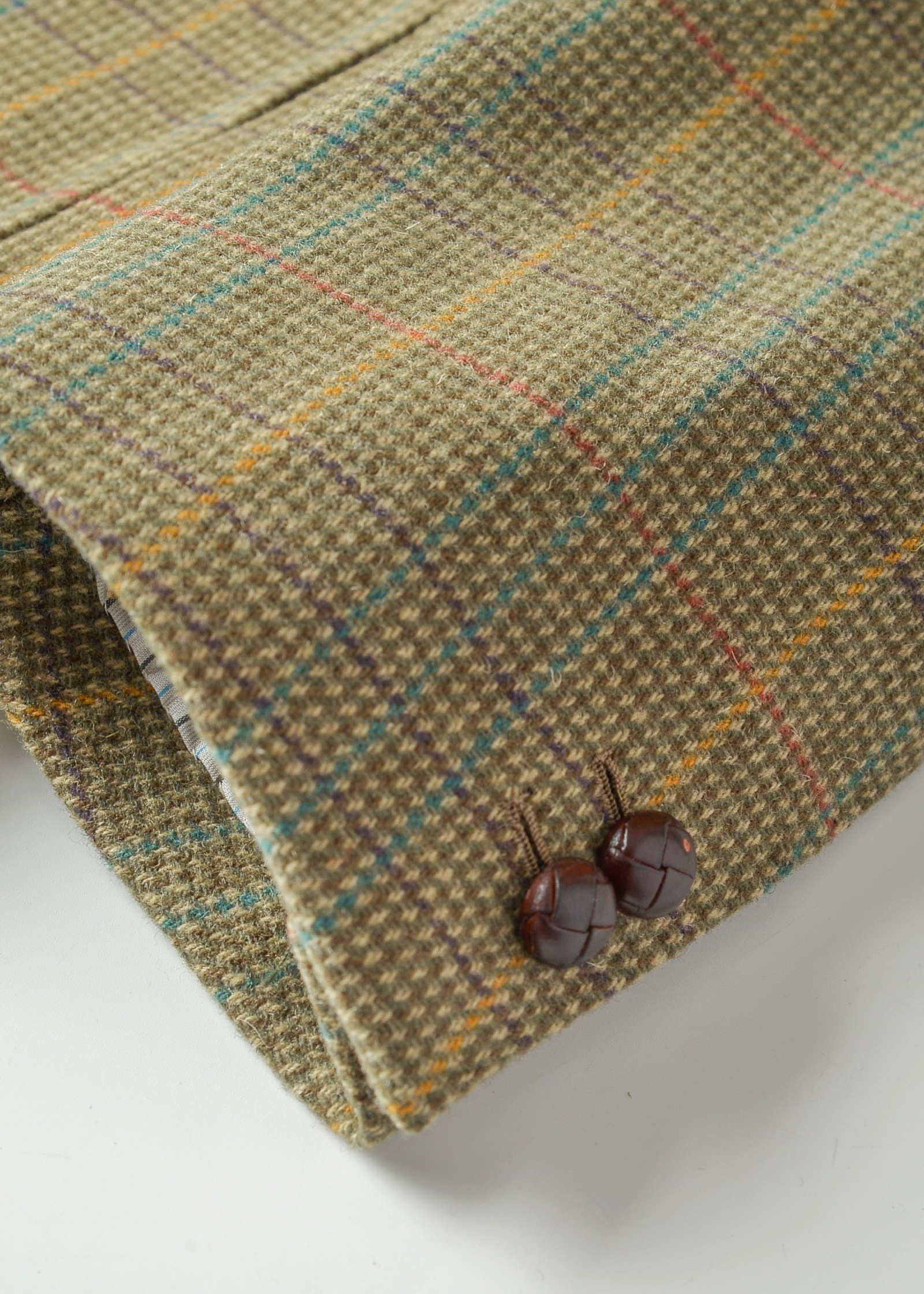 Castanea Hunting Jacket — Cuff Detail