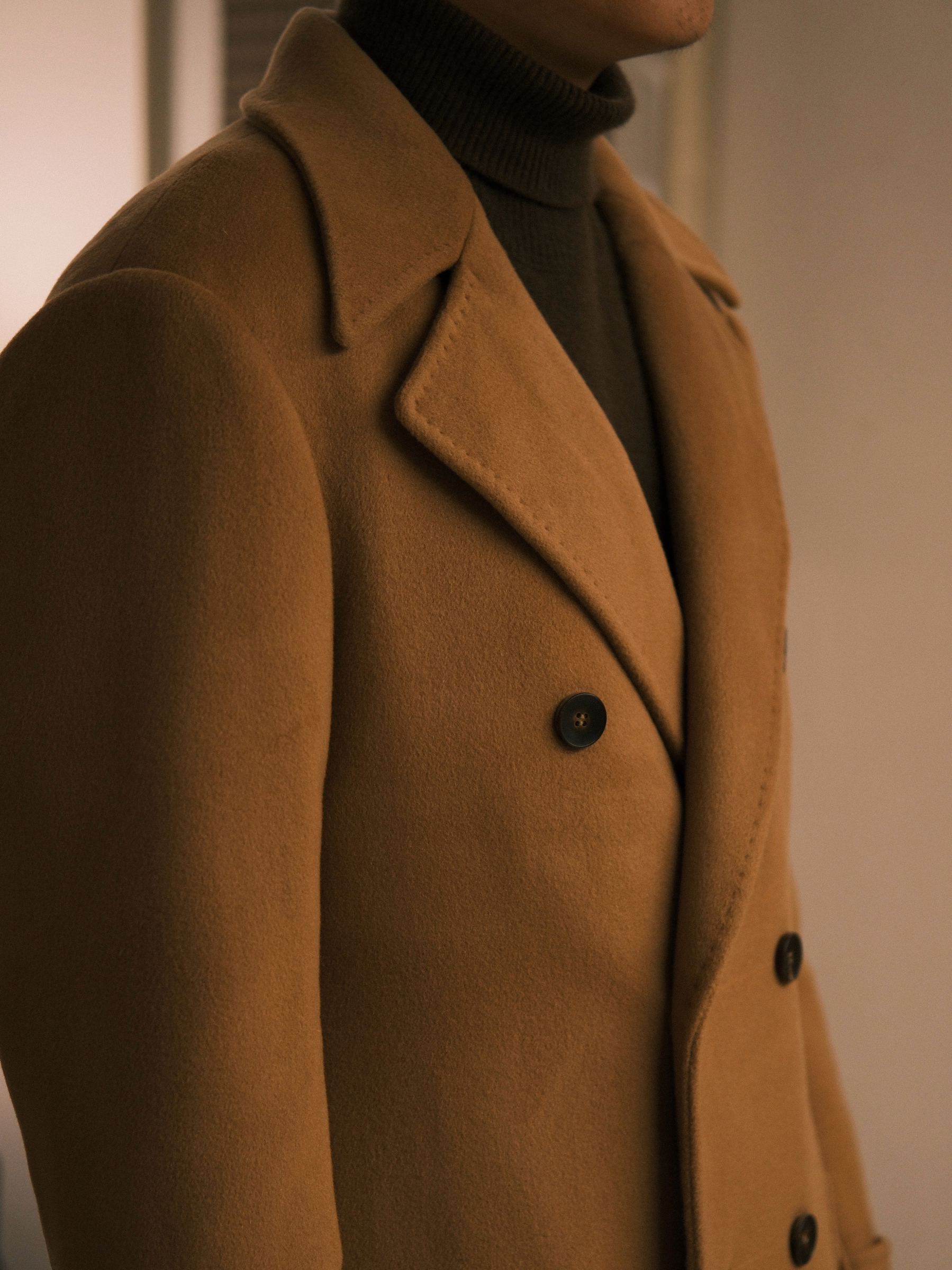Cashmere Polo Coat — Camel, Lapel Detail