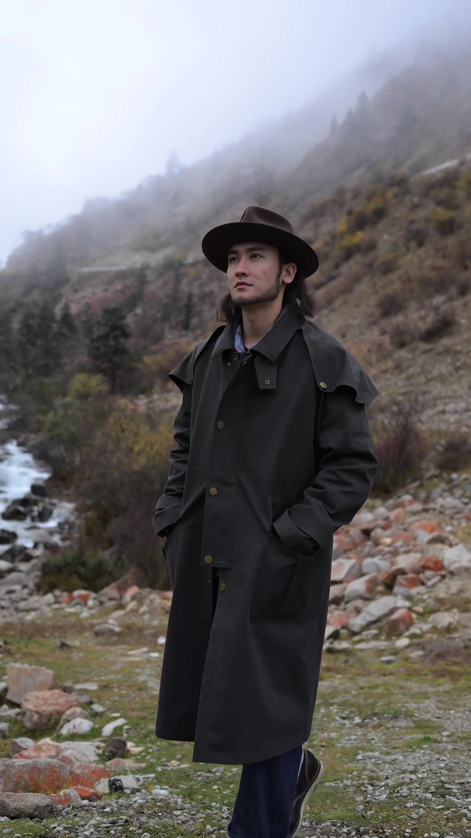 Shepherd's Coat — In Motion